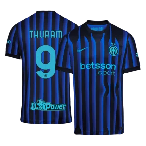 Inter Milan Kotipelipaita 2025/26 – THURAM #9